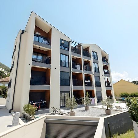 Fides Stylish Apartments Tivat With Pool Экстерьер фото