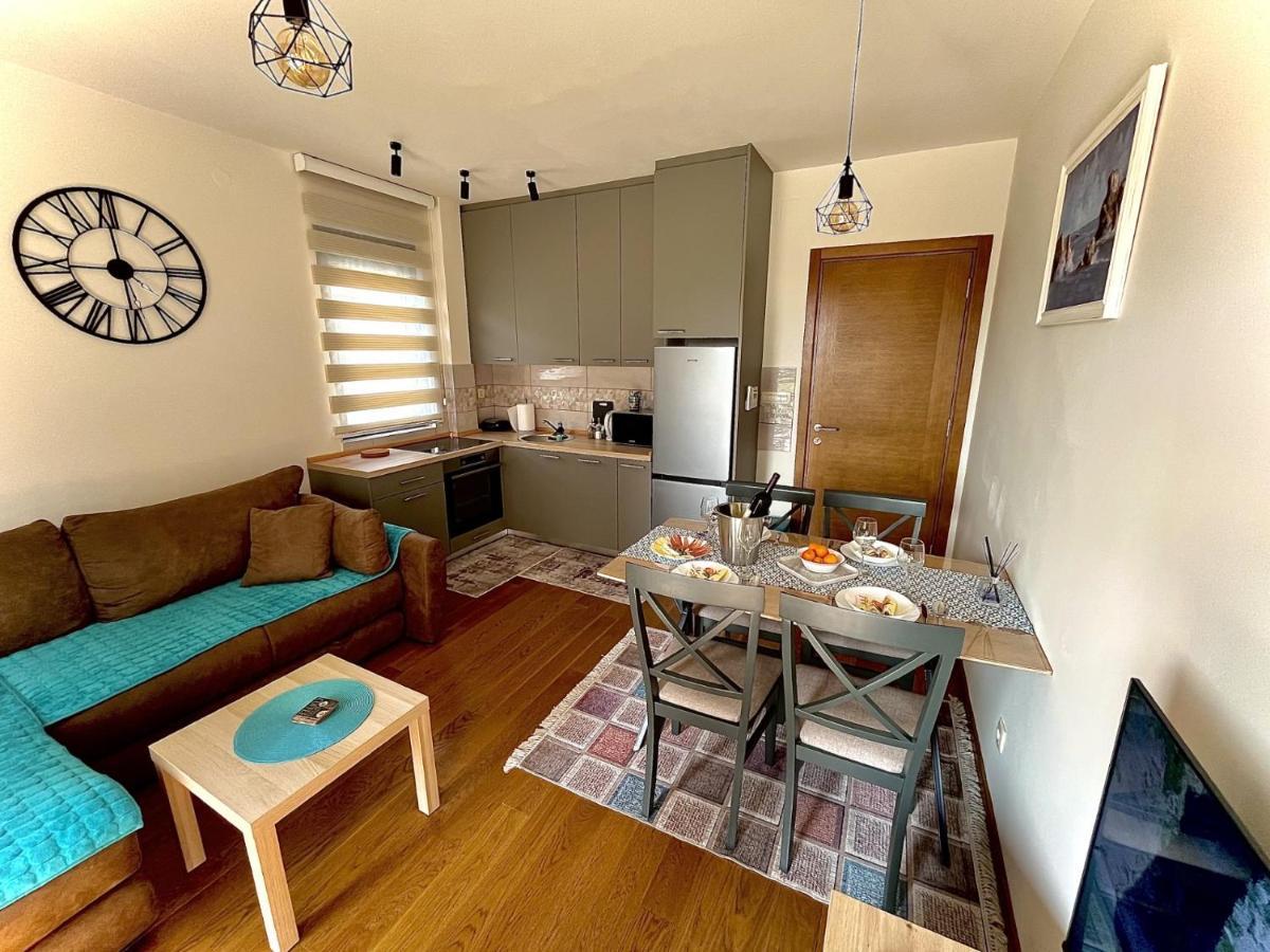 Fides Stylish Apartments Tivat With Pool Экстерьер фото