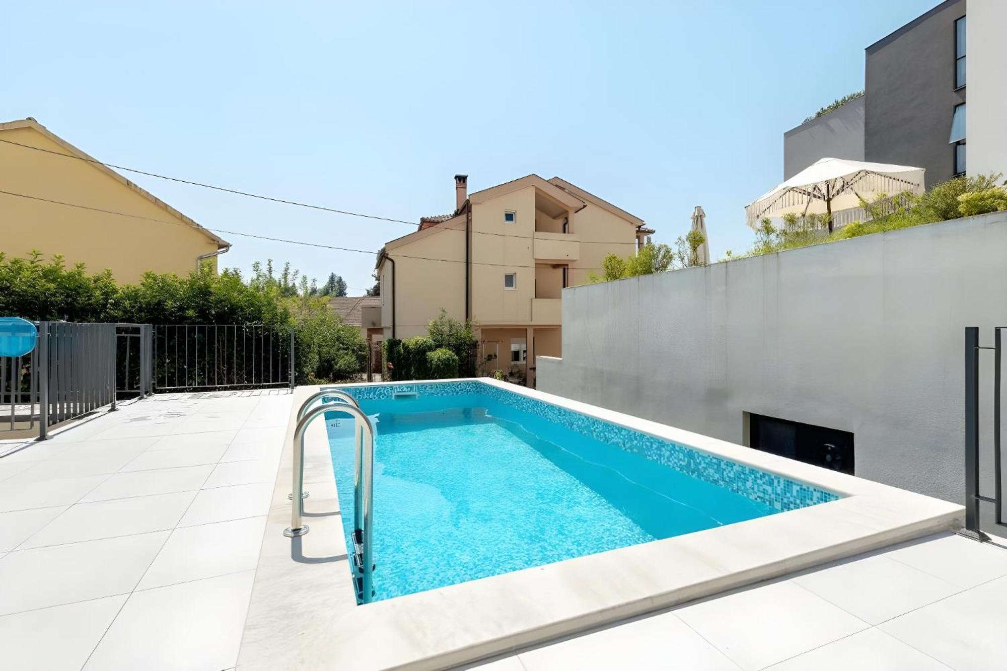 Fides Stylish Apartments Tivat With Pool Экстерьер фото